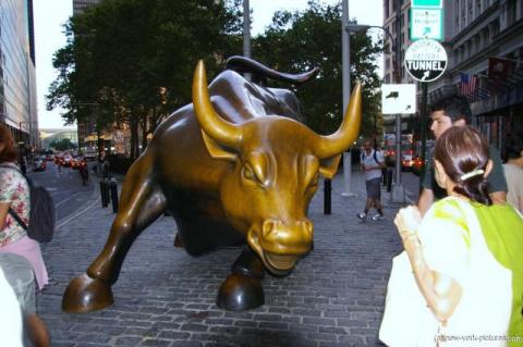 Charging20Bull20Sculpture20near20Wall20Street20New20York