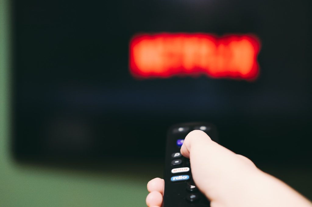 Samsung TVs are back online after a global app outage that affected major streaming services.