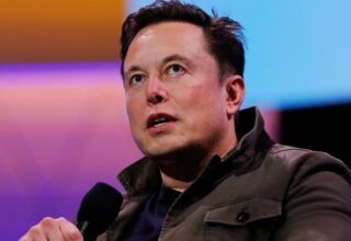 Elon Musk has clarified that there are no plans for the US government to use Dogecoin, despite its growing popularity.