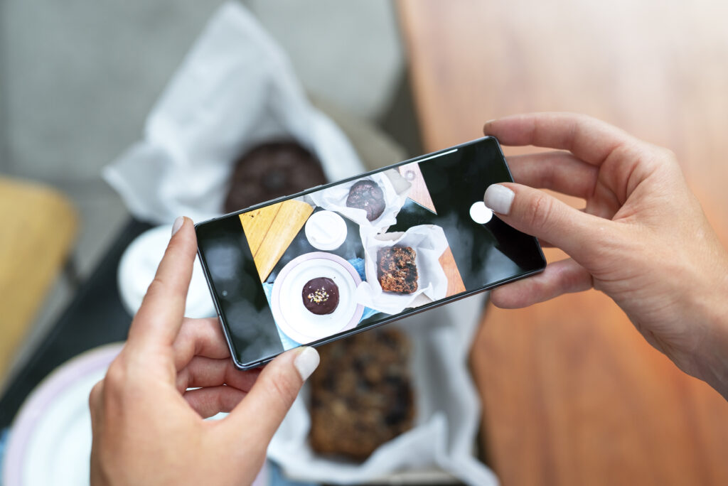 Microsoft’s Photos app on Windows 11 gains AI auto-categorisation, grouping screenshots, receipts, identity documents, and notes for easier navigation and reduced clutter.