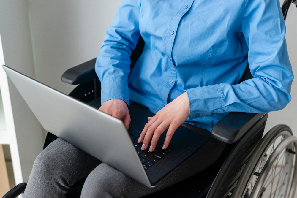 AI tools like real-time captioning empower people with disabilities at Purple Fest 2025, turning barriers into opportunities.