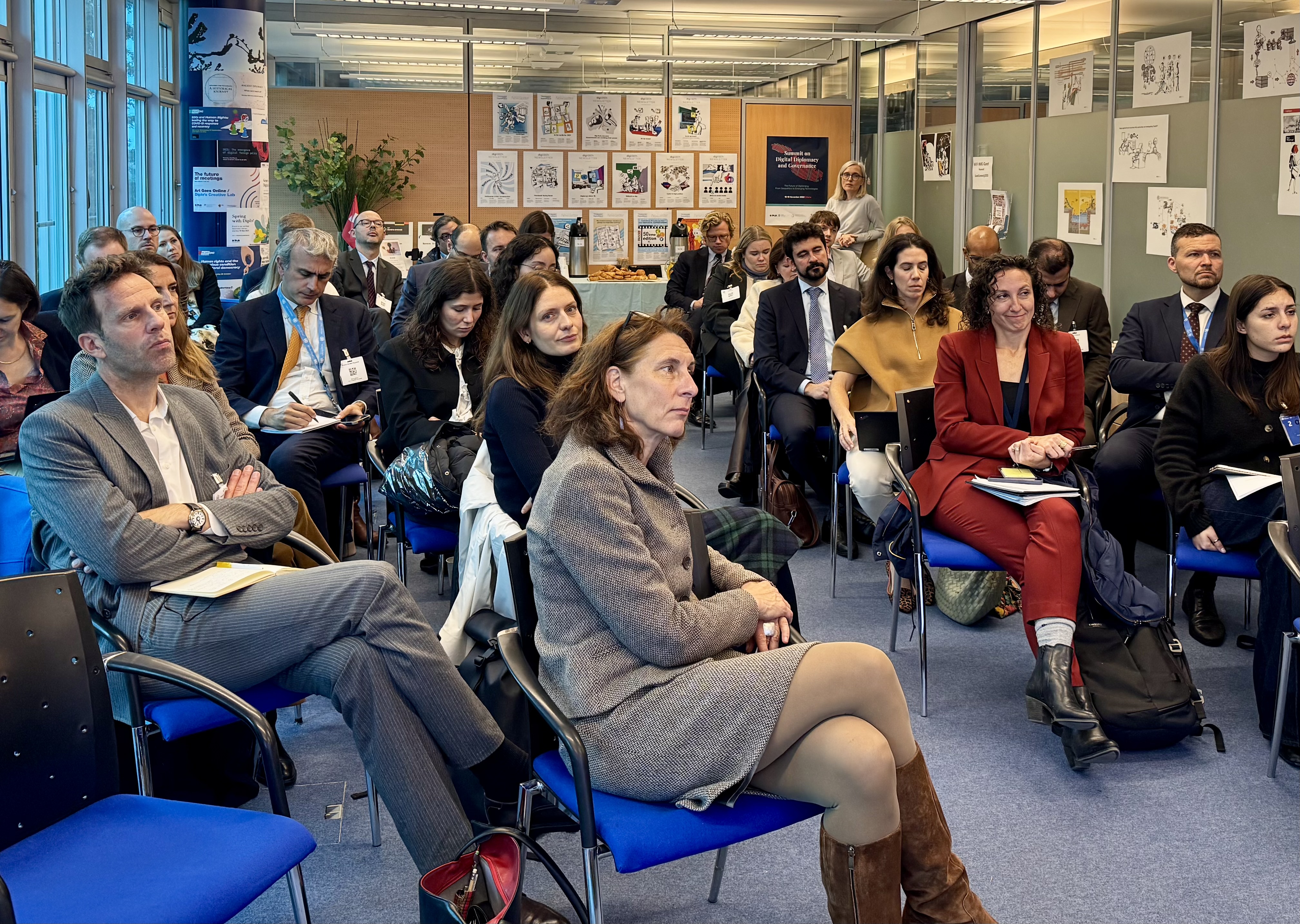 IMG_4122 Adult, Female, Person, Woman, Clothing, Footwear, Shoe, Wristwatch, People, Male, Man, Accessories, Bag, Handbag, Jewelry, Necklace, Crowd, Glasses, Pen, Indoors, Chair, Furniture, Formal Wear, Tie, Computer, Electronics, Laptop, Pc, Art, Painting, Lucas Bernardi, Ryan Belleville, Steven Mackey, Alexis Georgoulis, Sarah Lind, Paul Warburg, Enéas Carneiro, Mona Thiba, Hendrik Kerstens, Khan Chittenden, Claude Chirac