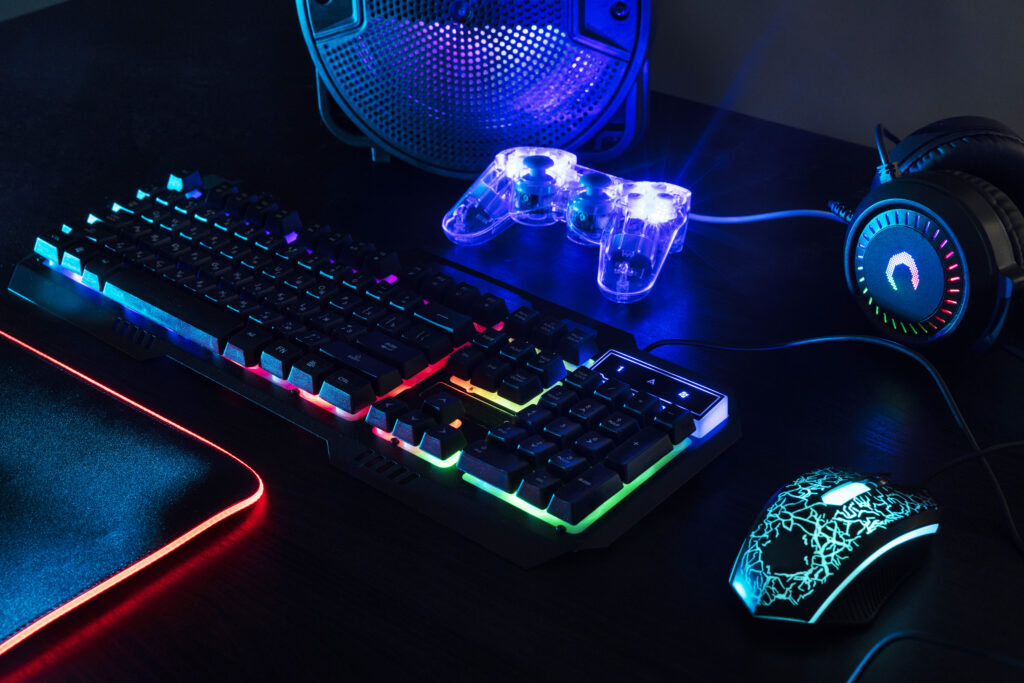 Several major gaming and online platforms have reportedly faced simultaneous disruptions, with users losing access to games and services across multiple devices.