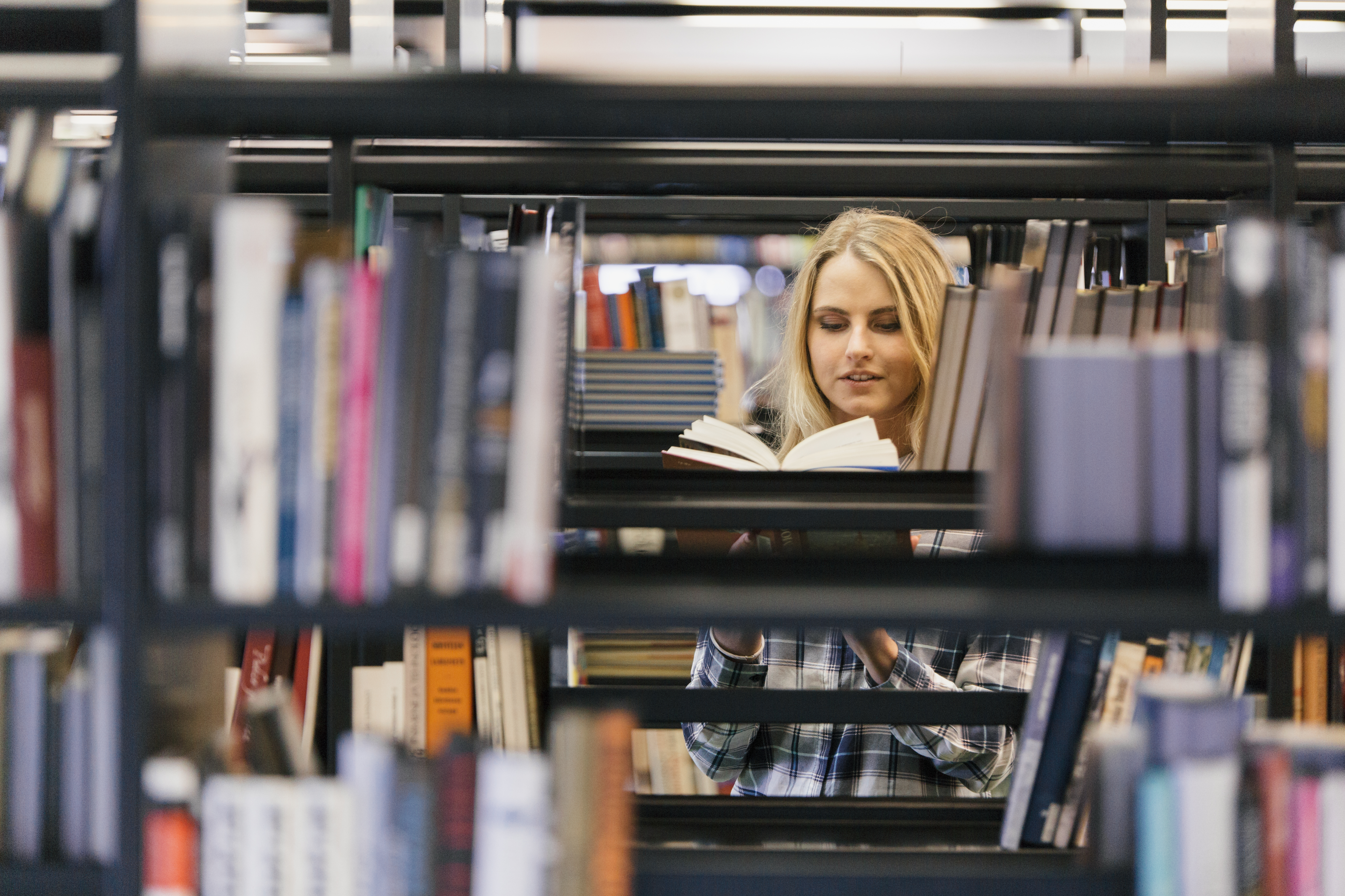 Libraries lead UK government push to improve digital inclusion and AI confidence