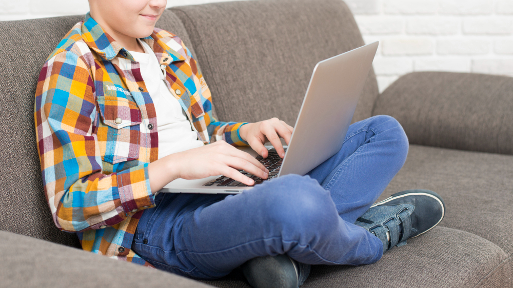 Meta expands parental oversight with new AI conversation insights for teens