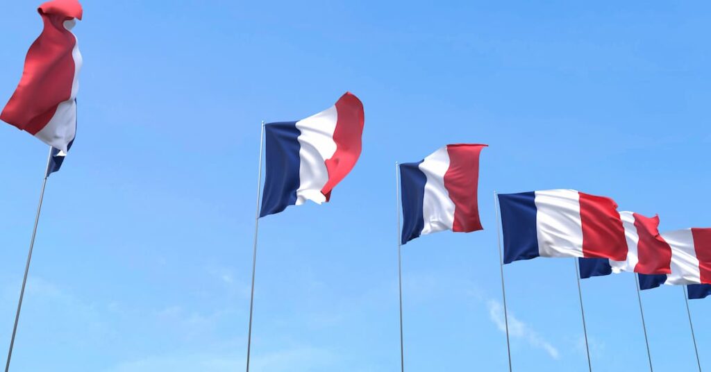 France adopts law banning under-15s from social media